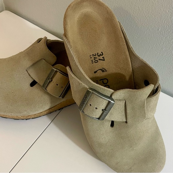 Papillio “Birkenstock” Clogs - Never Worn - Picture 2 of 4